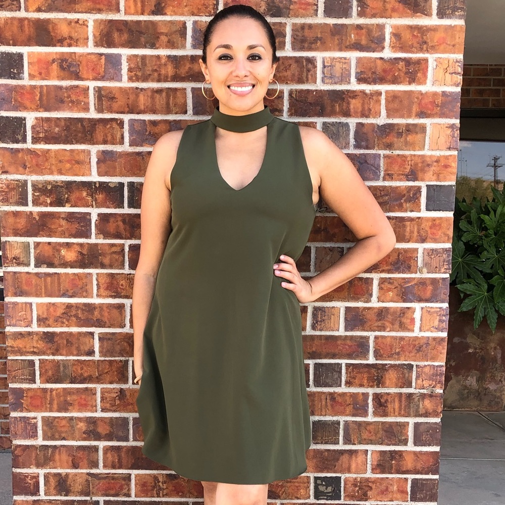 Gianni Bini Choker Swing Dress